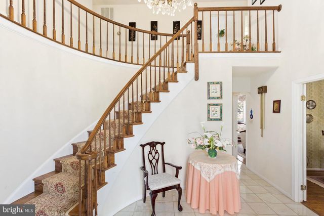 10525 SUMMERWIND LN, Fairfax Station, VA 22039
