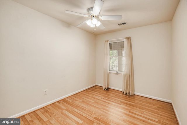 10525 SUMMERWIND LN, Fairfax Station, VA 22039
