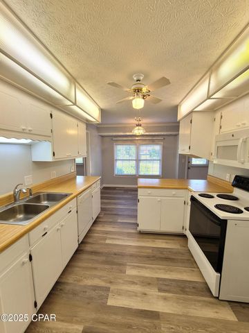 2512 W 27th Street, Panama City, FL 32405