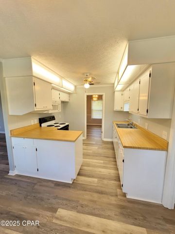 2512 W 27th Street, Panama City, FL 32405