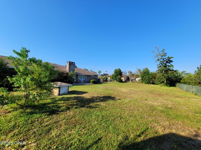 2512 W 27th Street, Panama City, FL 32405