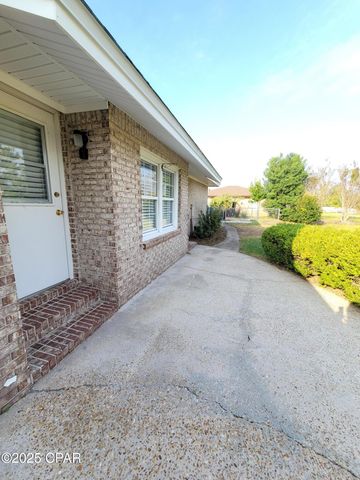 2512 W 27th Street, Panama City, FL 32405