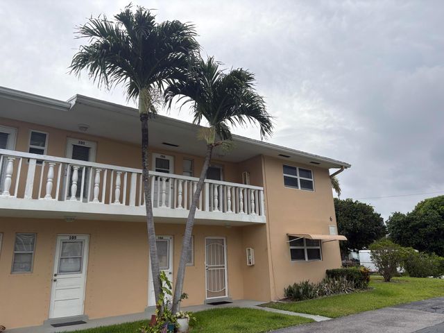 108 NE 20th Avenue NE 206, Boynton Beach, FL 33435