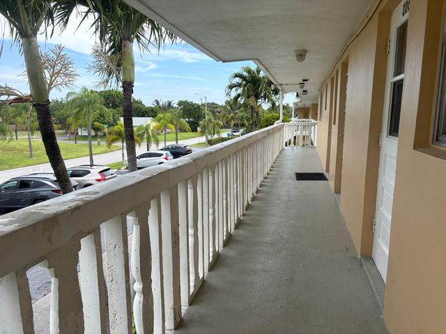 108 NE 20th Avenue NE 206, Boynton Beach, FL 33435