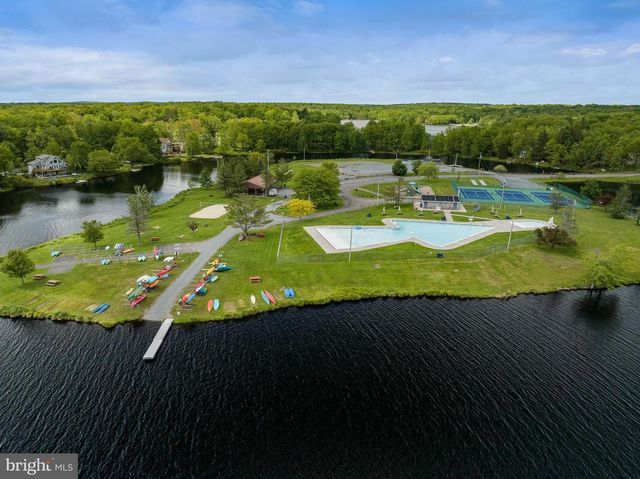 278 TROUT CREEK DR, Pocono Lake, PA 18347