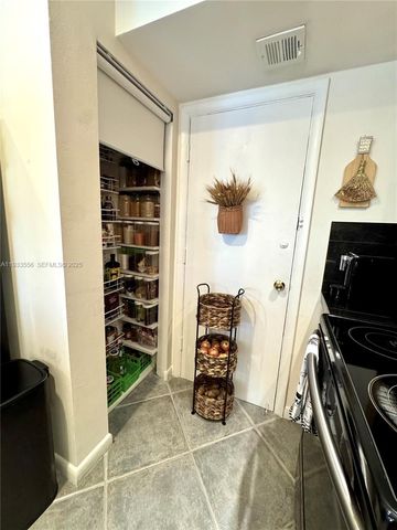 200 Diplomat Pkwy 530, Hallandale Beach, FL 33009