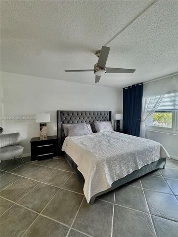 200 Diplomat Pkwy 530, Hallandale Beach, FL 33009