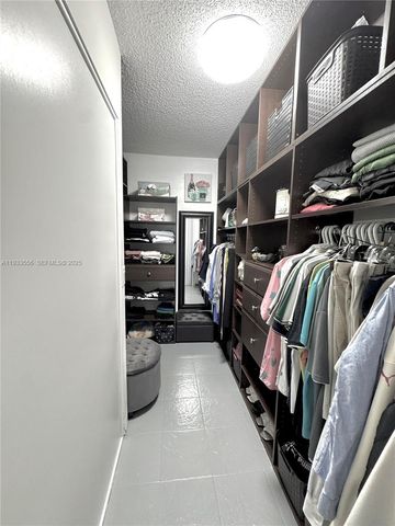 200 Diplomat Pkwy 530, Hallandale Beach, FL 33009