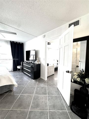 200 Diplomat Pkwy 530, Hallandale Beach, FL 33009