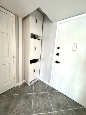 200 Diplomat Pkwy 530, Hallandale Beach, FL 33009