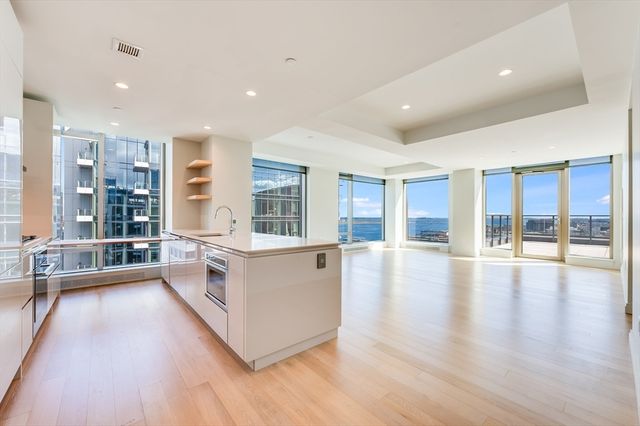 133 Seaport Blvd 2112, Boston, MA 02210