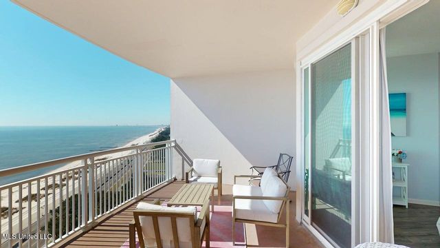 2228 Beach Drive, 1305, Gulfport, MS 39507