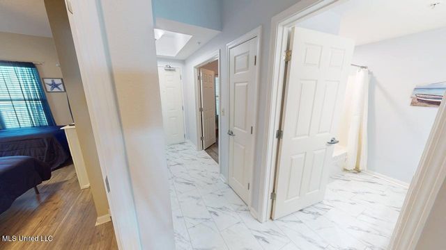 2228 Beach Drive, 1305, Gulfport, MS 39507