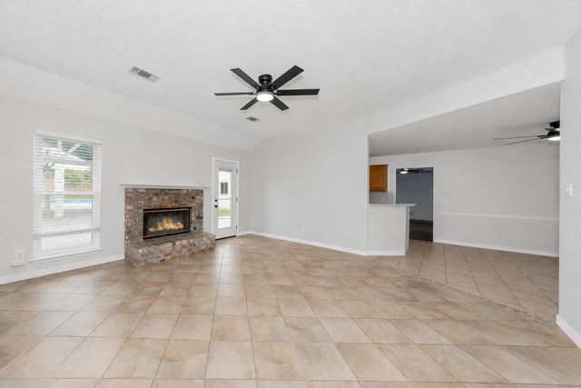 302 Anita Lane, Waxahachie, TX 75165