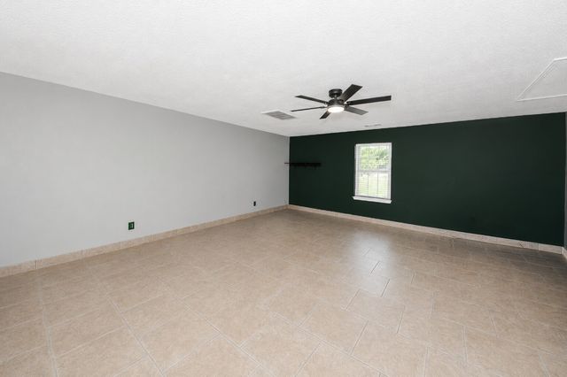 302 Anita Lane, Waxahachie, TX 75165