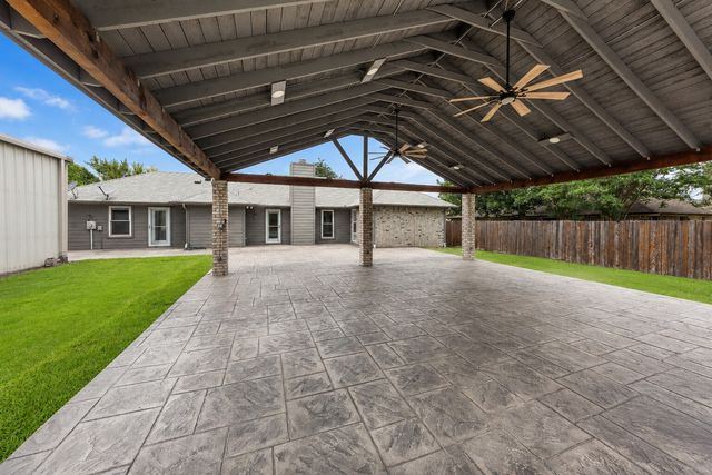 302 Anita Lane, Waxahachie, TX 75165