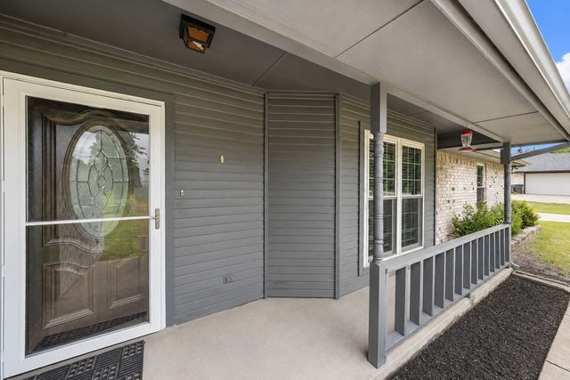 302 Anita Lane, Waxahachie, TX 75165