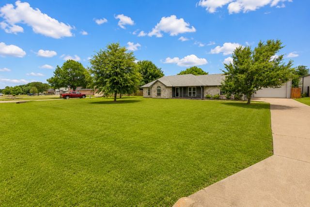 302 Anita Lane, Waxahachie, TX 75165