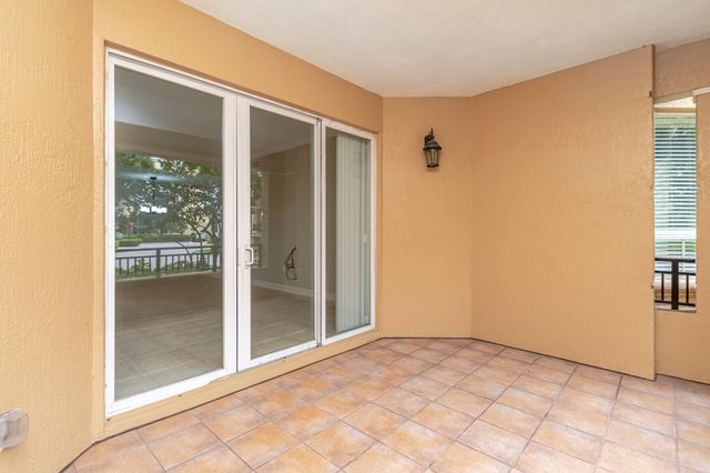 16101 EMERALD ESTATES Drive 146, Weston, FL 33331