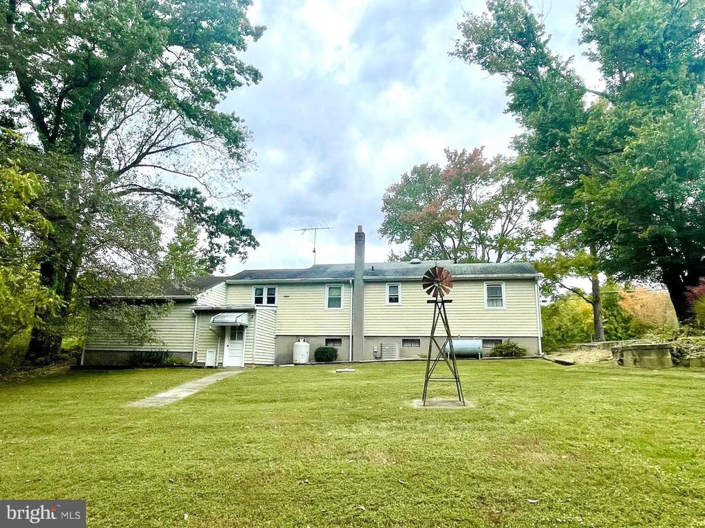 4817 E JOPPA RD, Perry Hall, MD 21128