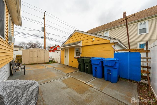 34 Henry Street, Port Reading, NJ 07064