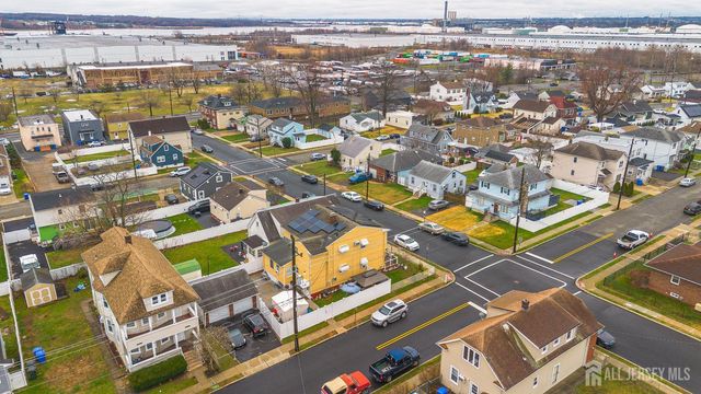 34 Henry Street, Port Reading, NJ 07064