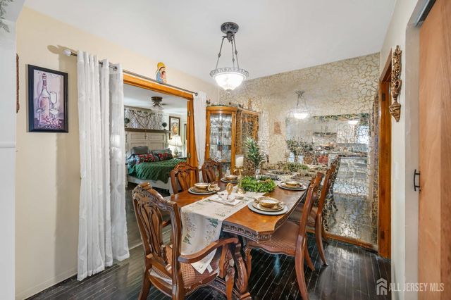 34 Henry Street, Port Reading, NJ 07064