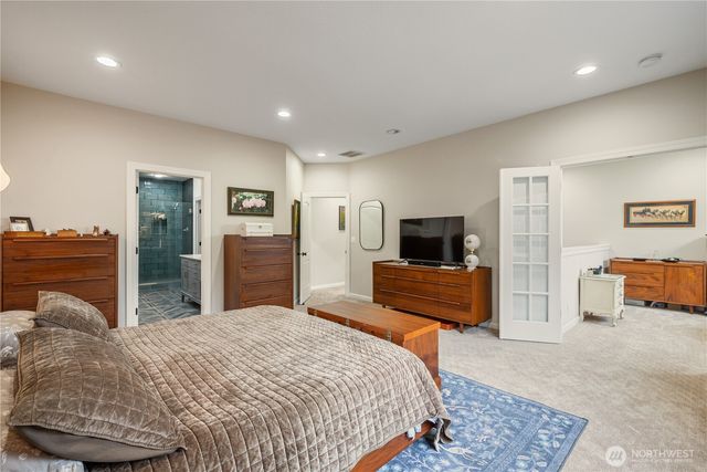 250 W St James Place, Longview, WA 98632