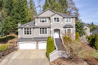 250 W St James Place, Longview, WA 98632