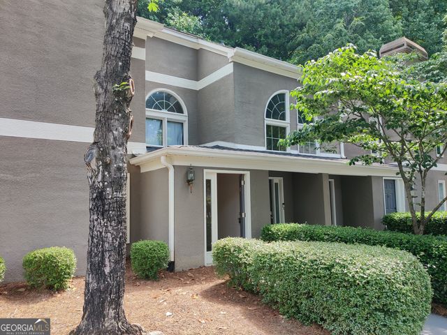 17 Brittany Way NE, Atlanta, GA 30324