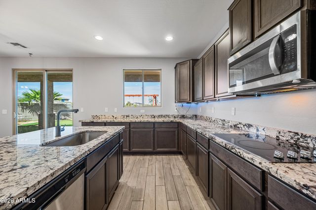 18138 W ROBIN Lane, Surprise, AZ 85387