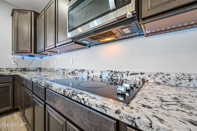 18138 W ROBIN Lane, Surprise, AZ 85387