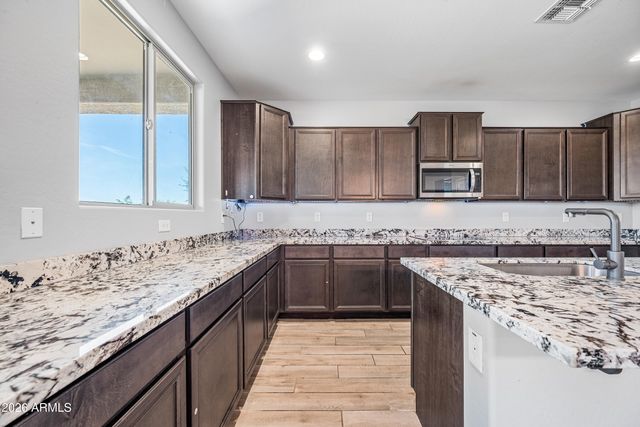 18138 W ROBIN Lane, Surprise, AZ 85387