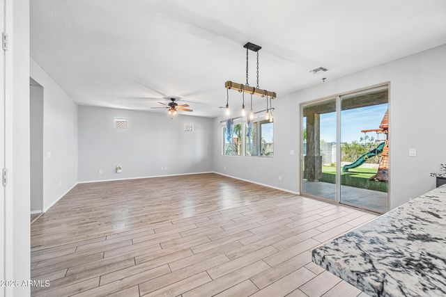 18138 W ROBIN Lane, Surprise, AZ 85387