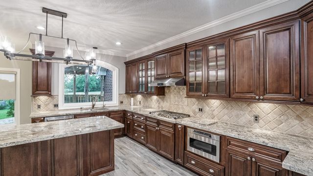 25 The Oval Street, Sugar Land, TX 77479