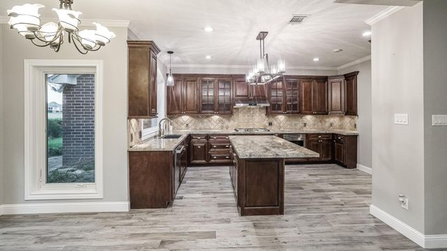 25 The Oval Street, Sugar Land, TX 77479