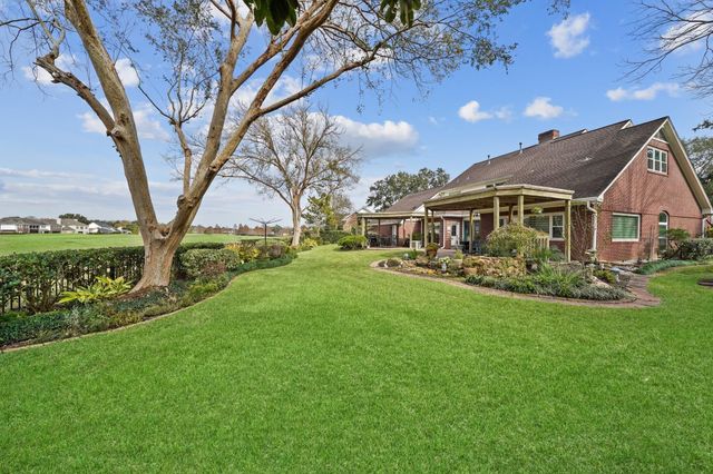 25 The Oval Street, Sugar Land, TX 77479