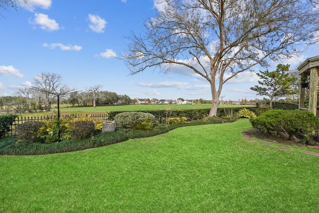 25 The Oval Street, Sugar Land, TX 77479