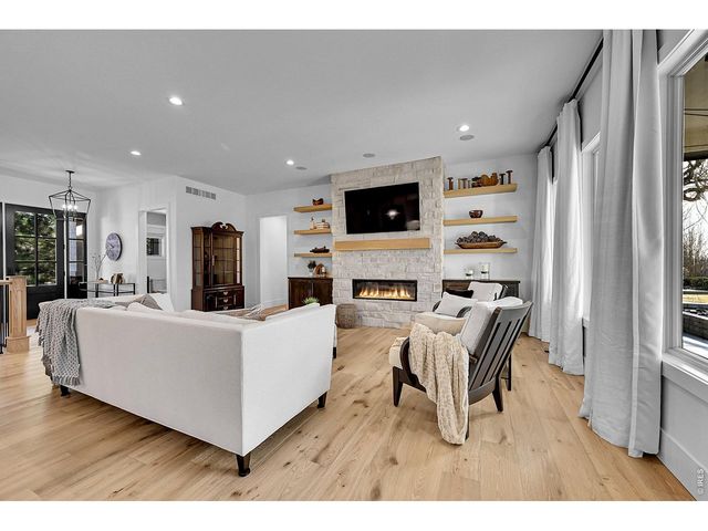 6582 Rookery Rd, Fort Collins, CO 80528