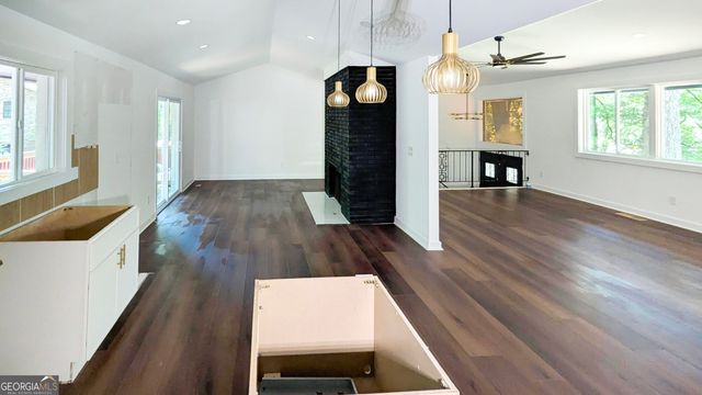 2541 Peyton Woods Trail SW, Atlanta, GA 30311