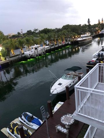 2430 NE 135th St 300, North Miami, FL 33181