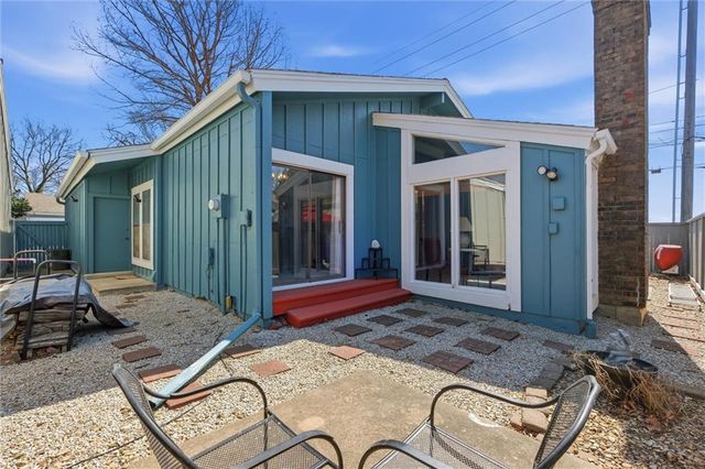 12015 W 82nd Terrace, Lenexa, KS 66215