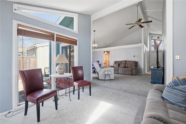 12015 W 82nd Terrace, Lenexa, KS 66215