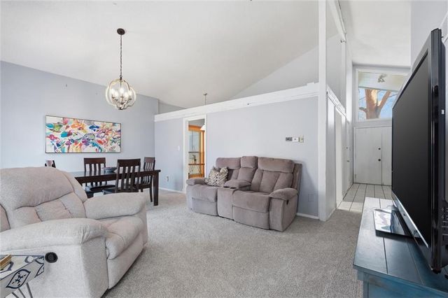 12015 W 82nd Terrace, Lenexa, KS 66215