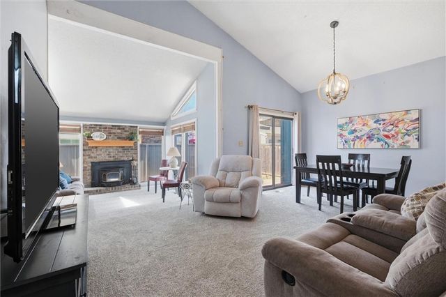 12015 W 82nd Terrace, Lenexa, KS 66215