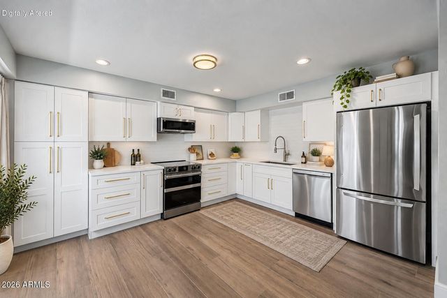 4925 N 73RD Street 16, Scottsdale, AZ 85251