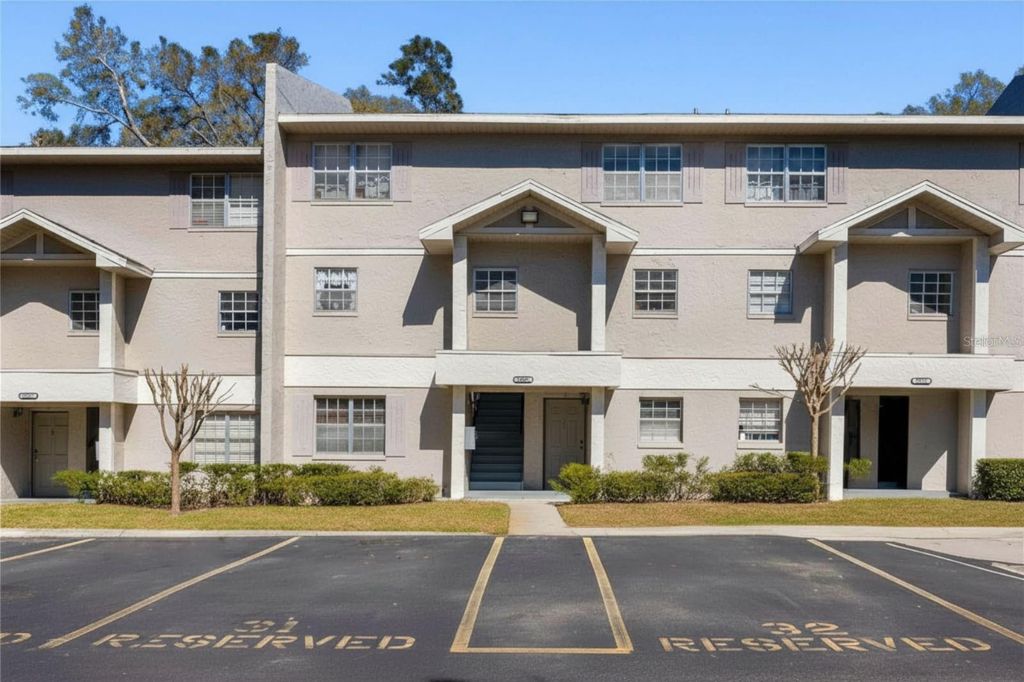 14422 REUTER STRASSE CIRCLE 112, Tampa, FL 33613