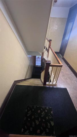 4138 49th Street 2R, Sunnyside, NY 11104