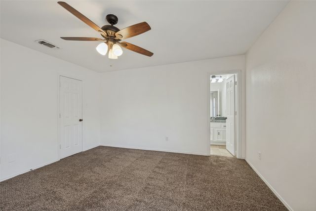 10 W Meadow Lane, Bedford, TX 76021