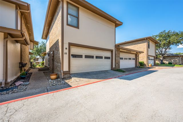 10 W Meadow Lane, Bedford, TX 76021